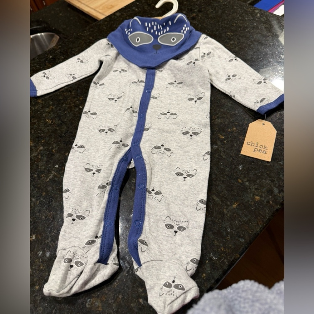 Chick Pea Raccoon Themed Footed Pajamas with Hood 3-6 Months NWT